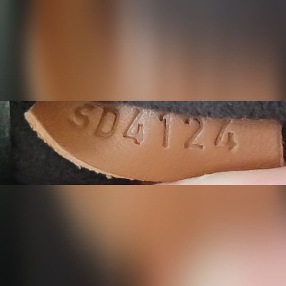 Authentic Louis Vuitton Pallas MM Monogram Canvas Black Leather Adjustable Strap - Picture 15 of 17